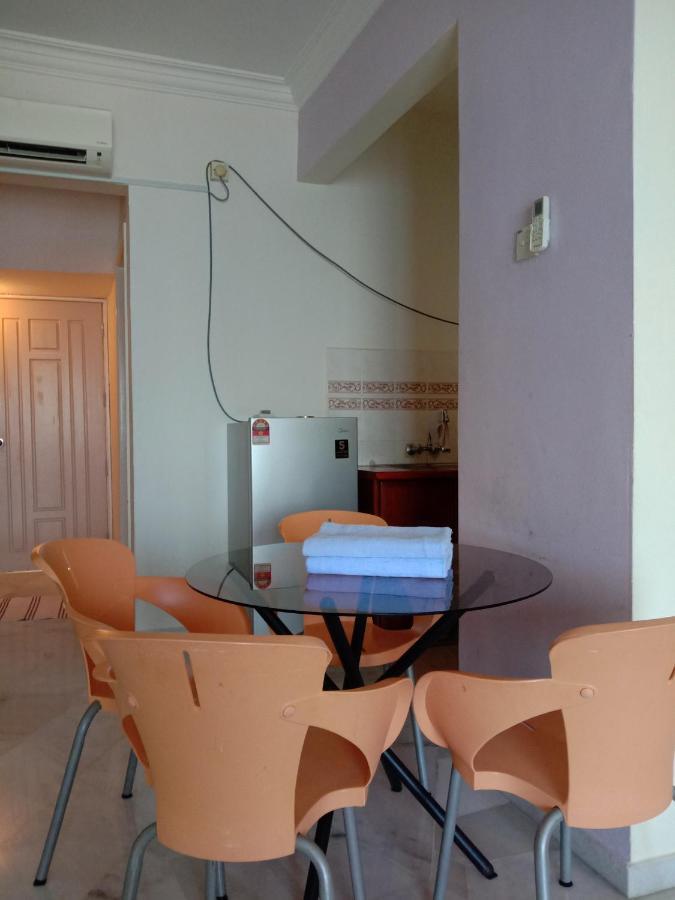 Glory Beach Resort Private Penthouse Port Dickson Exterior foto
